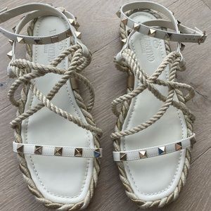 Valentino Garavani studs sandals size 37